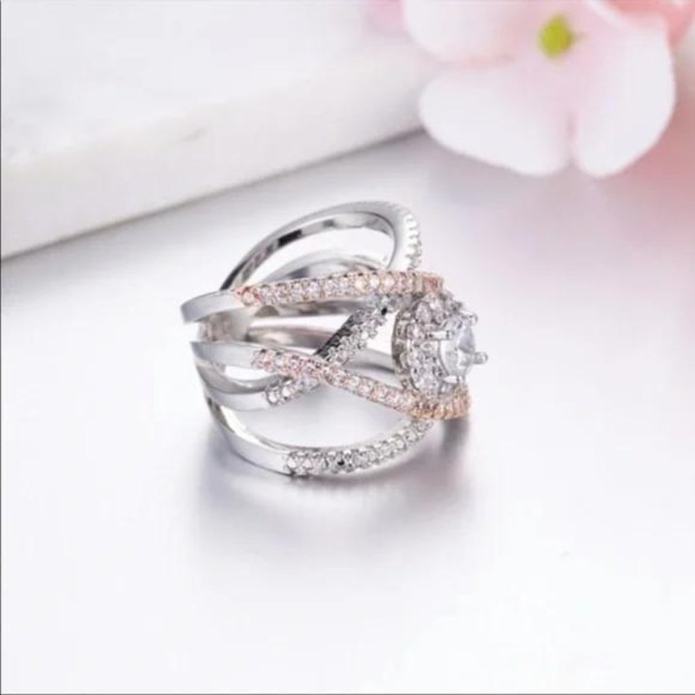 CROSS 925 STERLING SILVER ROSE GOLD DIAMOND RING, CUTE RING, SHINY RING. - Picture 4 of 4